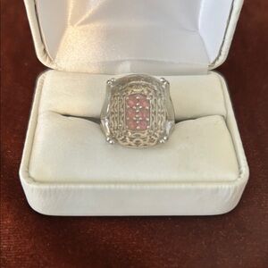 Elegant 925 Silver and Pink Women's Ring